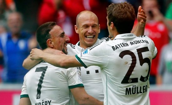 逆天数据!罗本里贝里激情撞胸 宣战C罗贝尔