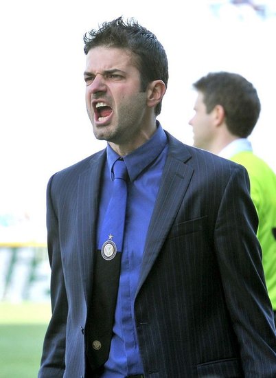 斯帅果断变阵4321擒乌鸡 圣诞树阵形激活双核