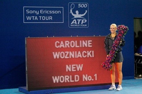 读图时代：沃兹尼亚奇加冕女网世界第一