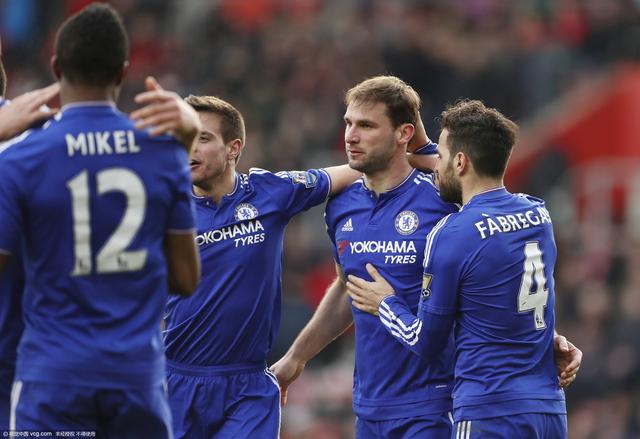 别黑了!恐怖伊万救蓝军 入替之人露水货本色_