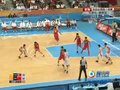 视频：中国男篮展雄风 张博抢断上篮一气呵成
