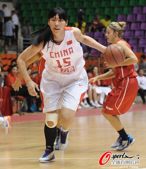 高颂12+7女篮再胜美明星 喜获国内热身12连胜