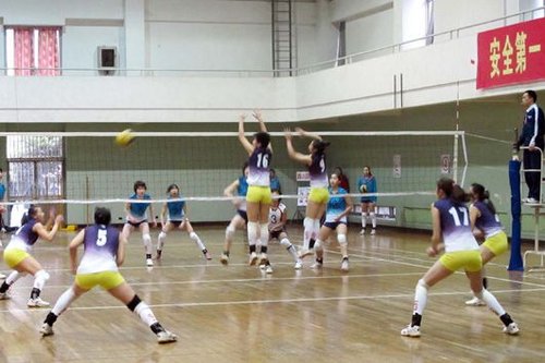 全国U20女排联赛漳州举行 小将平均1.817米