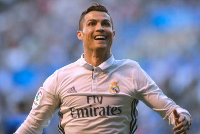 GIF-马竞门神开挂!封C罗必进球 C罗任意球+点