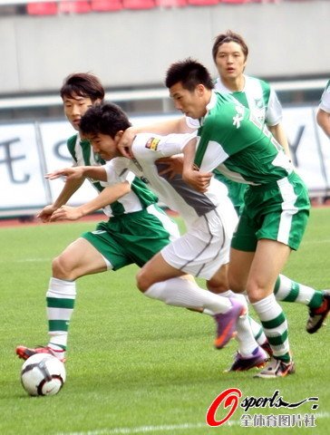 杭州0-0天津皆5轮不胜 李彦塔德吉耶夫染红