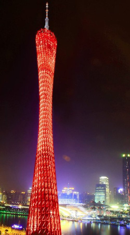 决战夜广州塔将献惊喜闪烁红色灯光助威恒大