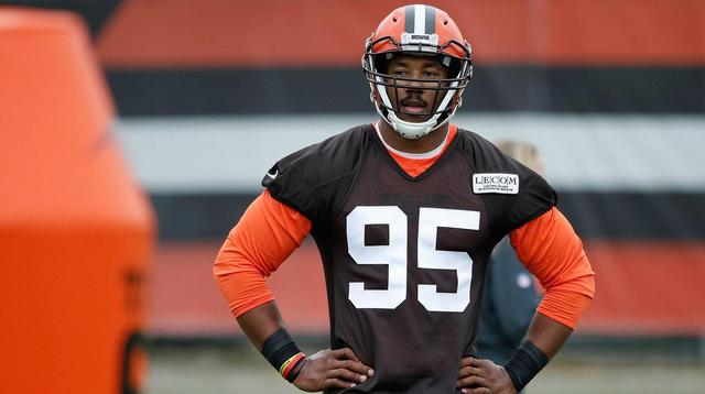 “球哥”被比作布雷迪 NFL状元秀却异常低调