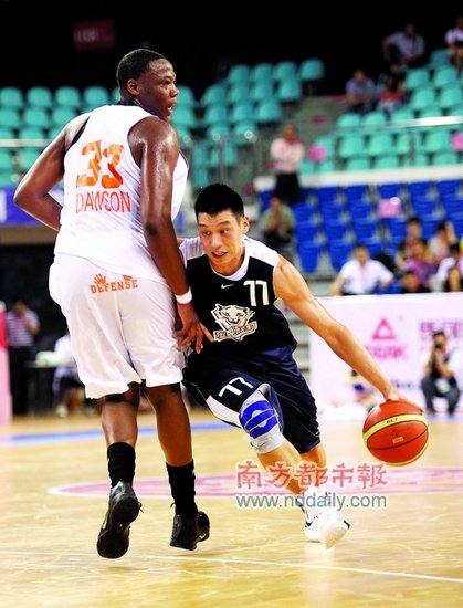 林书豪在CBA的一些照片 - 篮球公园 - 直播吧论