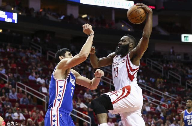 76人主帅赞哈登统治首节 大胡子:韦少非人类