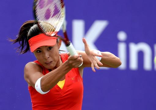 王蔷网球女单摘金:感谢父亲 目标世界前100_体