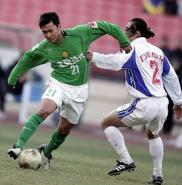 高雷雷复出加盟西乙球队科内亚 曾在多国留洋