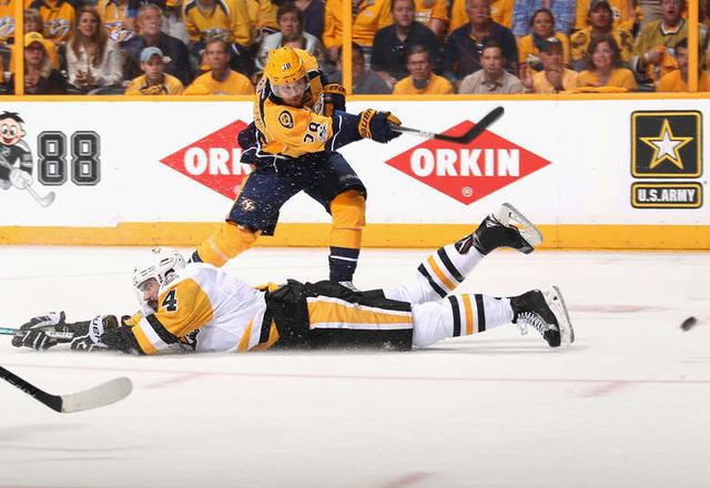 6日8时视频直播总决赛G4:掠夺者盼扳平比分