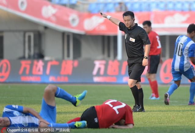 裁判安排:周刚执法国安上港 沪哨吹河北恒大