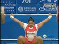 视频：女子69kg抓举 印尼选手成功举起98kg
