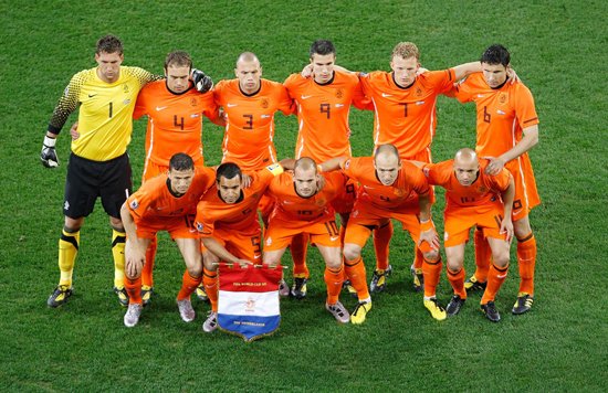 荷兰对阿根廷战绩_范加尔荷兰曼联_范加尔荷兰队战绩