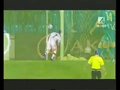 视频：曼城1-3死于世界波 惊现头球撞墙进球