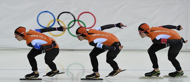 【体育课】韩国狼来了!教你分清短道和速滑