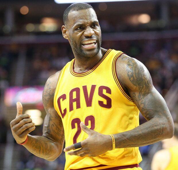 詹皇:不应废除砍鲨战术 它并没有破坏比赛_体育_腾讯网