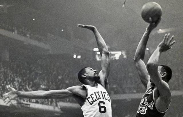 他退役近50年丰碑仍在 已成NBA永不磨灭的痕迹