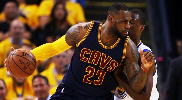 管维佳:最伟大总决赛或诞生 詹皇背打成杀器_体育_一生一世