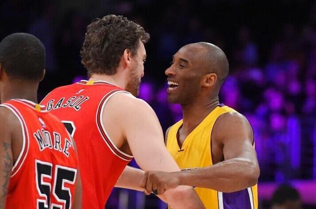 科比:加索尔想永远和我打球 有人逼迫他转会_体育_腾讯网