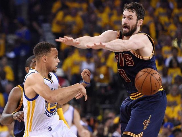 不晕了?乐福能坐飞机了 已随骑士回克里夫兰