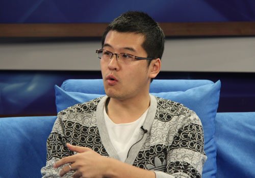 著名篮球评论员杨毅