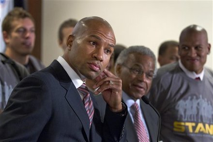 球员代表出席新闻发布会 重申团结统一重要性