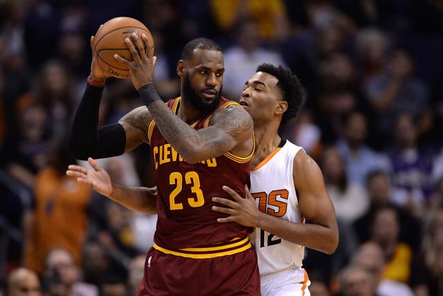 9日战报:勇士火箭上演逆转好戏 骑士险翻船_N