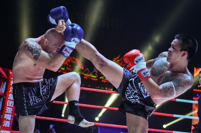 峨眉传奇:张开印险胜 阿迪萨亚MMA首秀惊艳