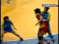 视频：女子手球 中国选手被扼咽对手严重犯规