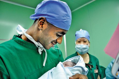 穆里奇喜得贵子