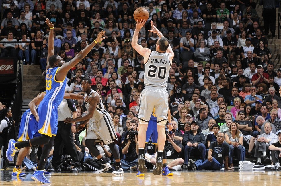 马努3分准绝杀库里44+11 马刺双加时擒勇士