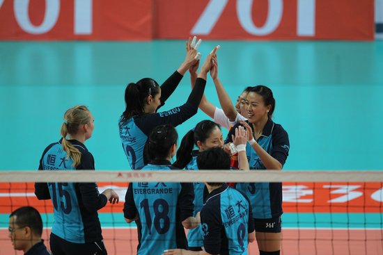 <em>恒大女排</em>3-0<em>天津</em>取13连胜 提前夺常规赛冠军_