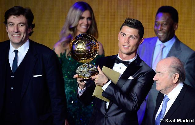 C罗获得2013年FIFA金球奖 得票压梅西里贝里