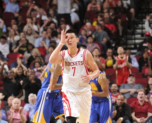 书豪28+9再现林疯狂时刻 遭对方黑手又见鼻血