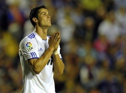 C罗新赛季运动战仍未破0 最贵先生越踢越孤独