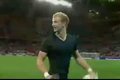 视频：英格兰4-0保加利亚 鲁尼3助攻迪福帽子