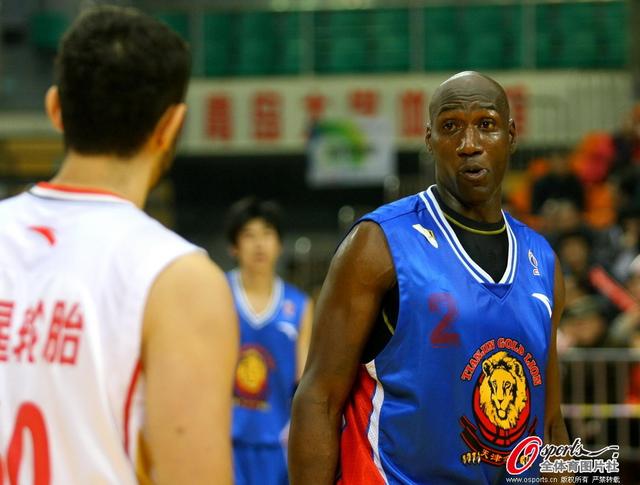 新疆基本确认签约李本森 将与球队在乌市会和