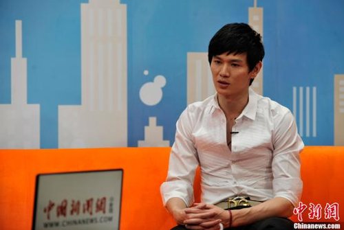 鲍春来谈退役后生活:尚未进娱乐圈 曝交女友标