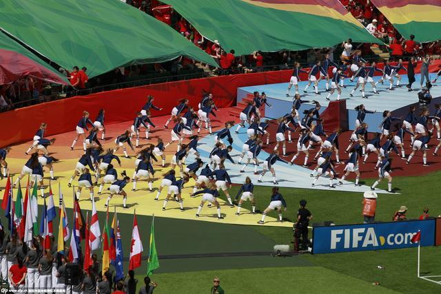 新华社：女足世界杯扩军有利有弊 需长远规划