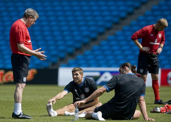 霍奇森钦点红军双核首发 对鲁迪离队深表惋惜