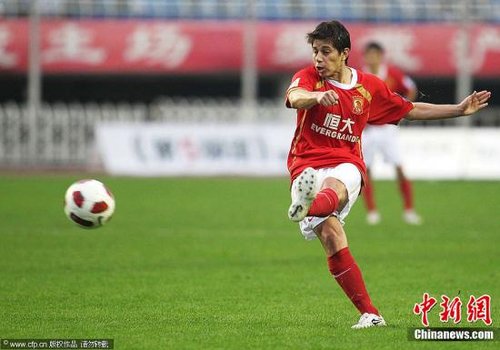 两支升班马冠军带给中国足球的思考