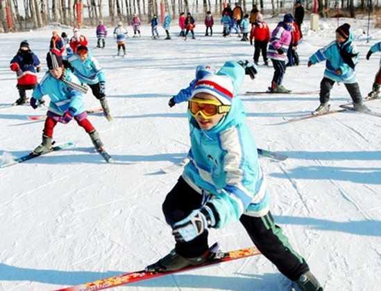 青少年将成冰雪运动主力军