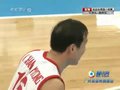 视频：男篮小组赛 朝鲜矮中锋打三分成功