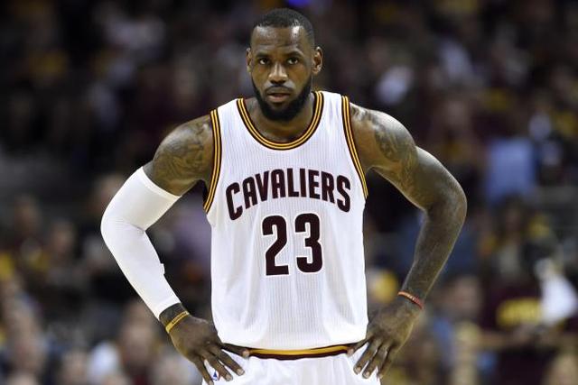 杨钰莹时尚似少女_2015杨钰莹收入(2)