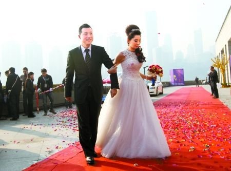 古力:暂无度蜜月计划 婚戒普通没有特殊意义
