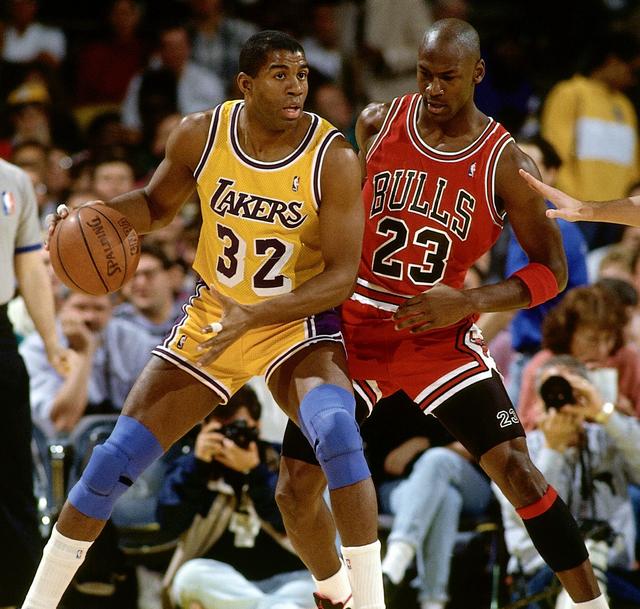历史上的今天：爵士加入NBA 魔术师助攻破万 