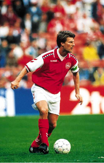 百年十星:马拉多纳齐达内耀眼 梅西时代降临_体育_腾讯网