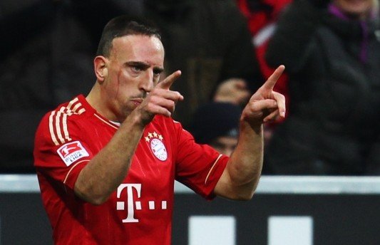 里贝里连续2轮被